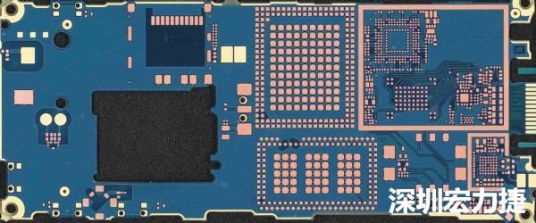 手機(jī)可用的PCB空間相當(dāng)小，而1片式的設(shè)計(jì)是節(jié)省成本的作法，如何做到區(qū)隔不同子系統(tǒng)、降低雜訊干擾，是設(shè)計(jì)關(guān)鍵。